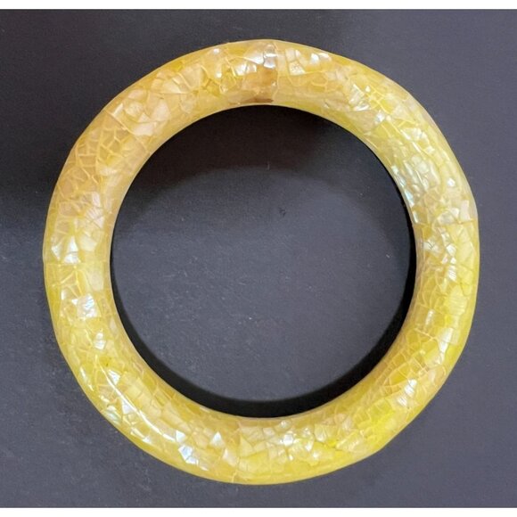 Vtg Lee Sands Iridescent Mosaic Yellow MOP Seashells Abalone Bangle Bracelet - Picture 1 of 5